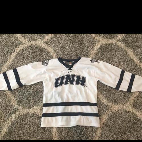 Retro UNH Hockey Jersey