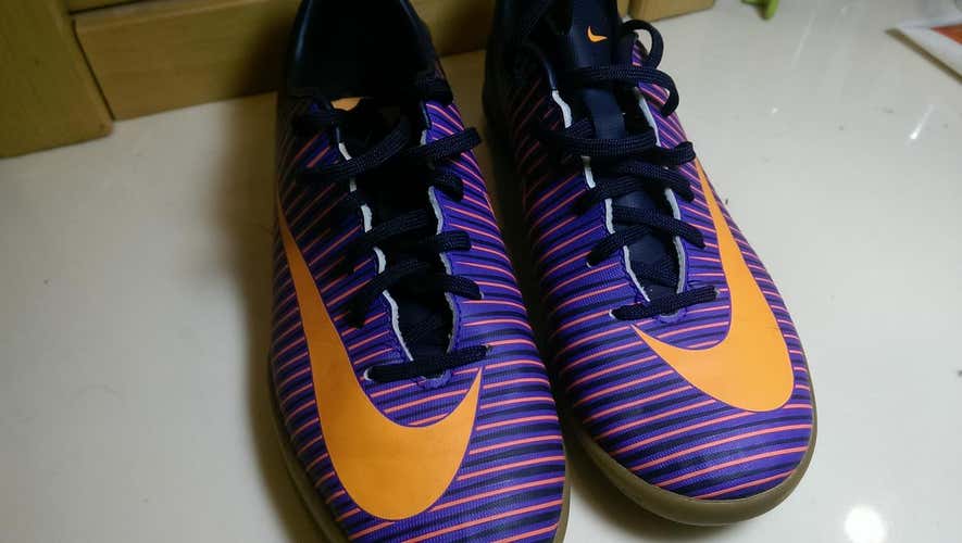 Nike Mecurial Indoor Size 5.5