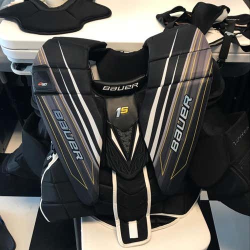 Bauer 1S Pro Chest Protector