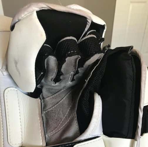 CCM E 3.9 Senior Blocker