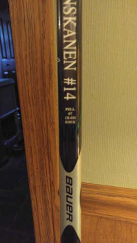 Bauer NCAA model 1x lite. LH p92 67 flex