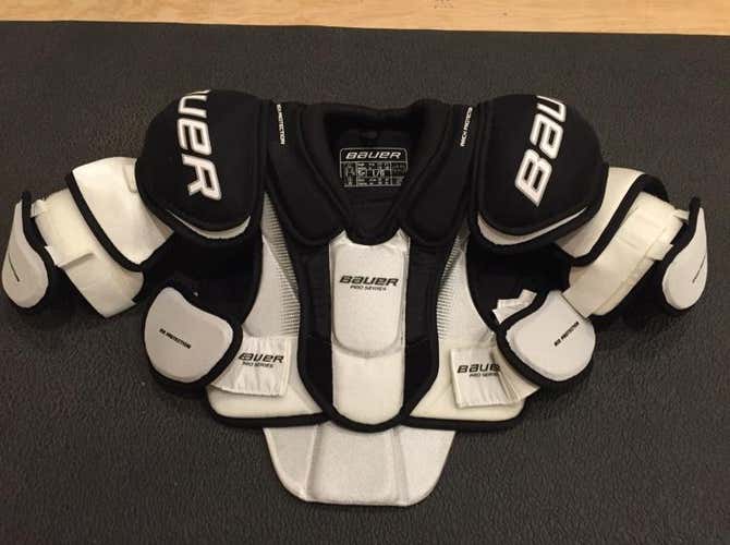 Bauer Pro Series Shoulder Pads