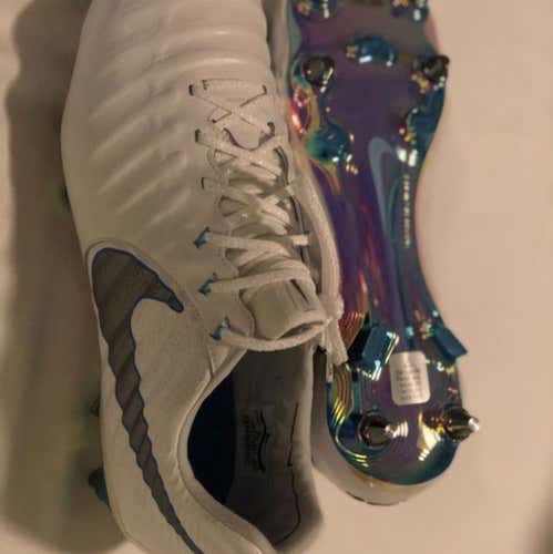 LEGEND RESERVE FIRST FOR THOMAS