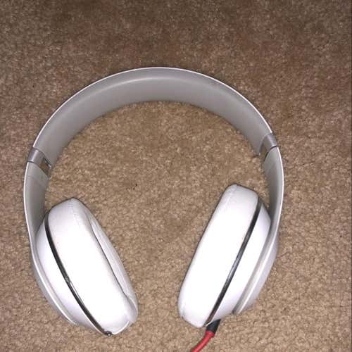 Beats Studio 2.0 For Trade