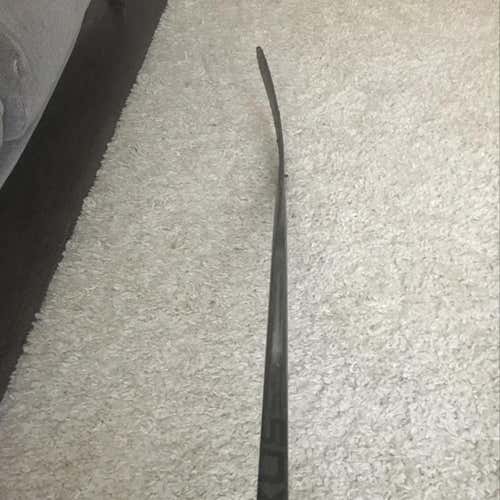 Barely Used Bauer Nexus 8000 Right Stamkos
