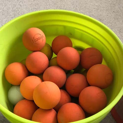 25 Lacrosse Balls