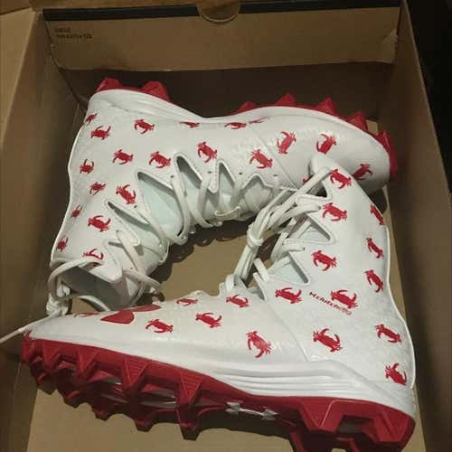 UA YOUTH Size 5.5 Crab Highlight Cleats