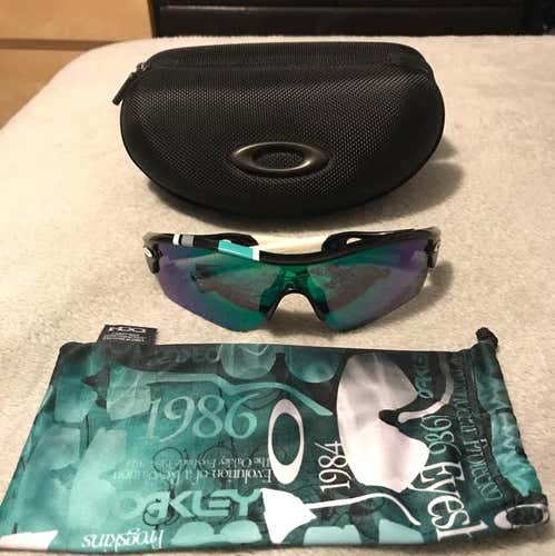 Oakley Radar Sunglasses