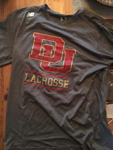 New DU Long Sleeve Shirt w/ tags