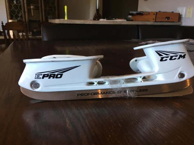 CCM E pro blade holders size 8