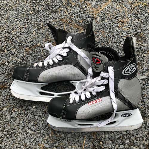 Easton Synergy 100 Skates
