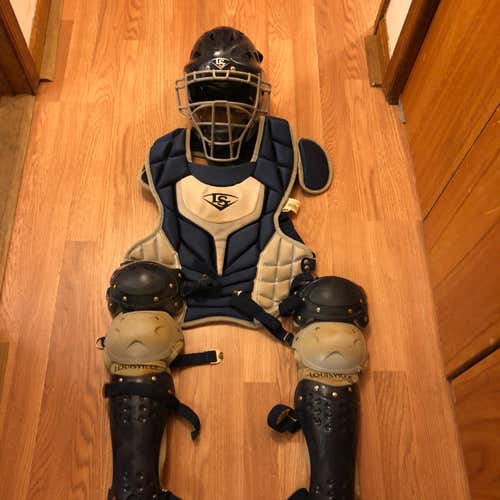 Louisville Slugger Youth Series 5 Catchers Gear