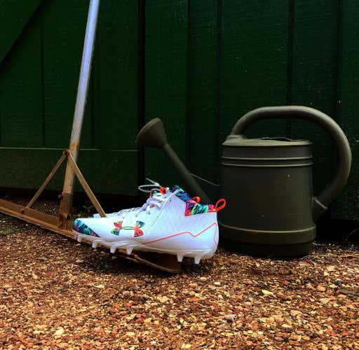 Men’s UA Banshee Cleat. RARE Flower Colorway