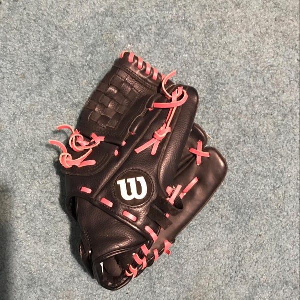 Wilson Tempest Glove Mitt