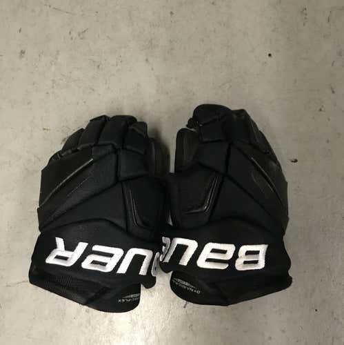 Used Bauer Vapor X80 Gloves