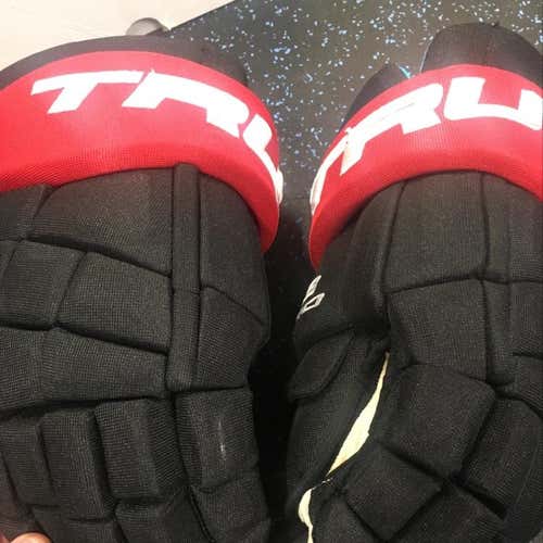 New True 14 XC9 Pro Stock Glove Ottawa Senators NO ZIPPER PALM