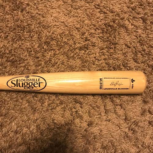 New Louisville Slugger 33” Ash Wood Bat