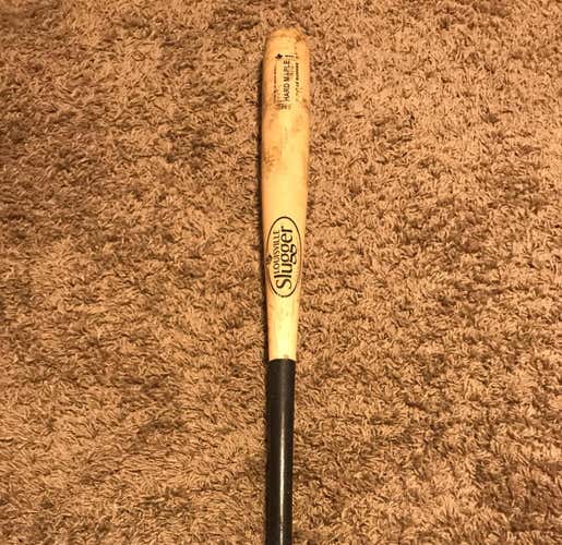 Louisville Slugger 33” Maple Wood Bat