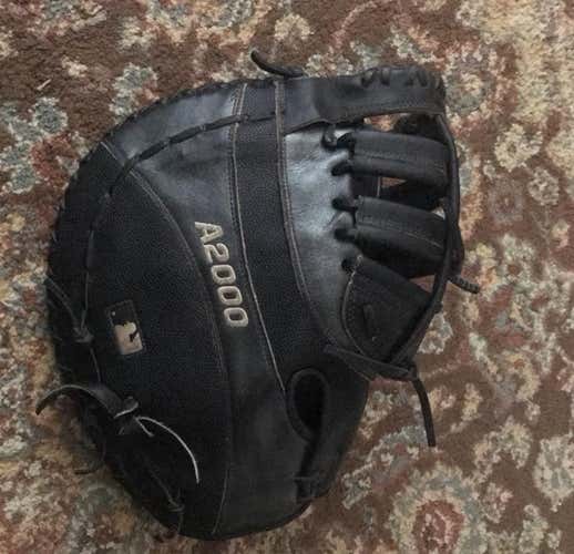 Wilson A2000 First Base Mitt