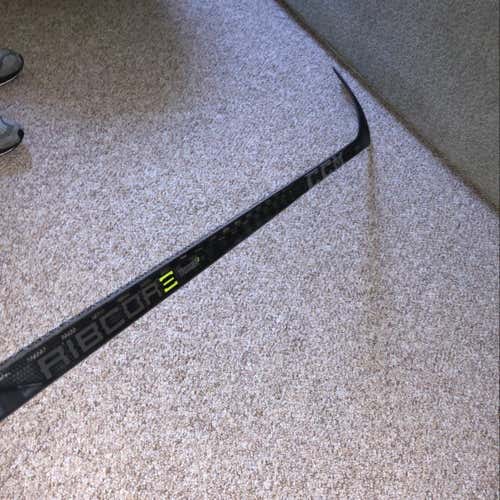 Ccm Trigger 2 Senior RH 85 Flex P40 Mackinnon