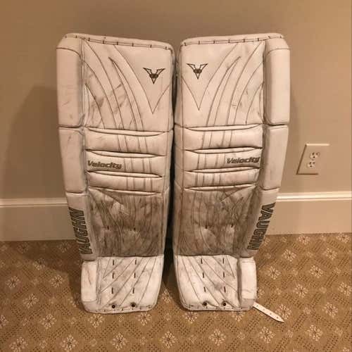 Vaughn V5 7800 Leg Pads
