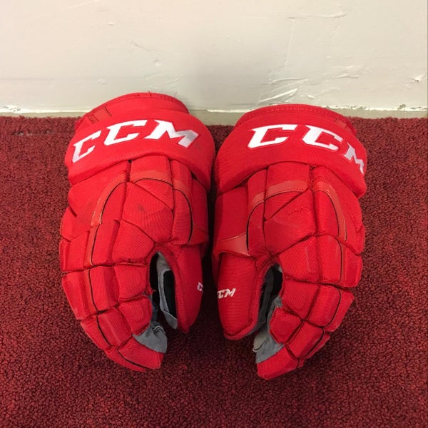 Grand Rapids Griffins CCM HP12 Gloves Size 15 Pro Stock Item#GRG7
