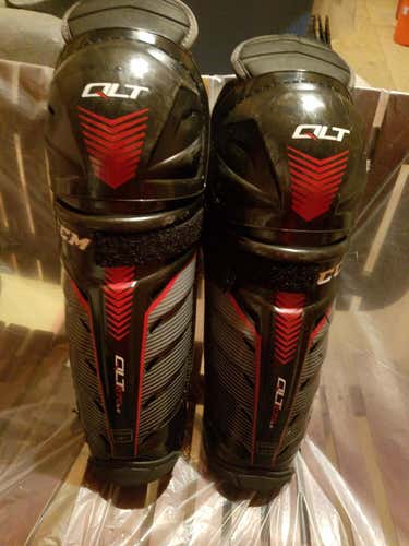 CCM Shin Pads Junior