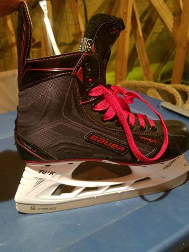 Bauer Vapor X500 Skates Junior Size 4