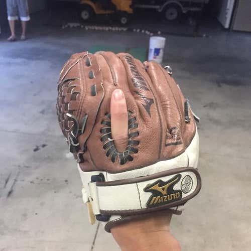 Youth Mizuno Glove
