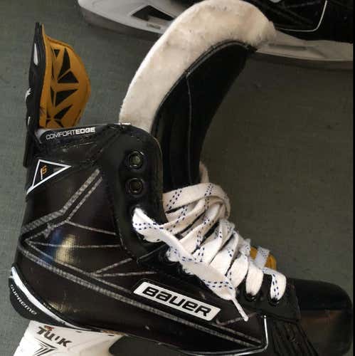 Bauer 1s Pro Stock Size 9 1/4 EA