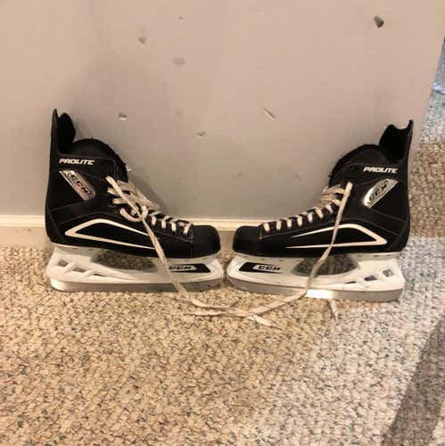 CCM Skates