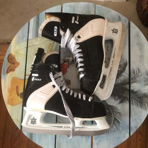 Vintage CCM Tacks 152 Size 9 1/2 Skates