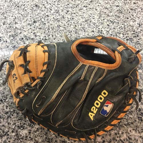 Wilson A2000 (pudge) Catchers Mitt - Glove