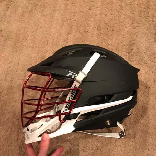 Like New Matte Black Cascade R Chrome Mask