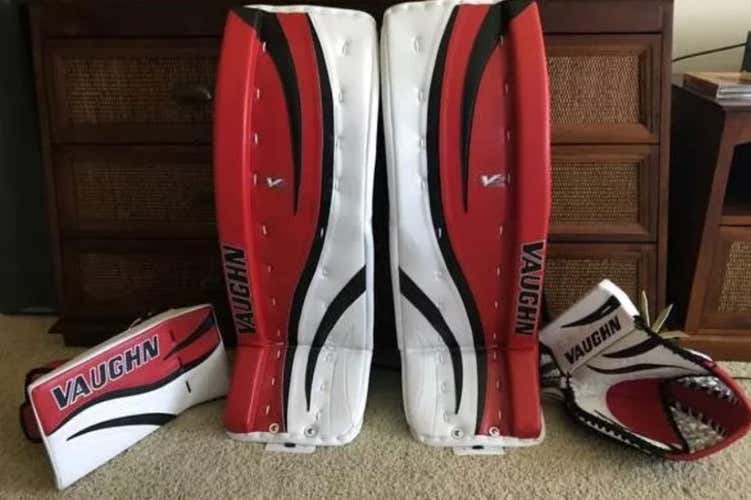 Vaughn Ventus Pads And Gloves