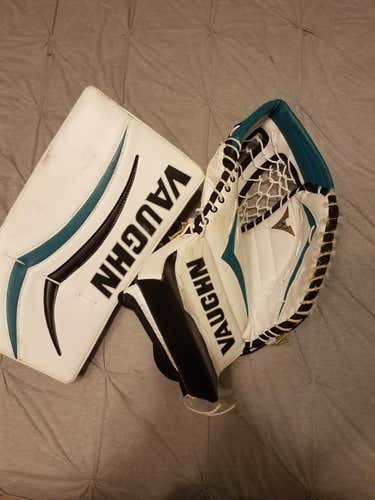Vaughn Velocity V6 Goalie Glove & Blocker Regular Senior