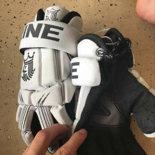 Youth Size 8 Lacrosse Gloves