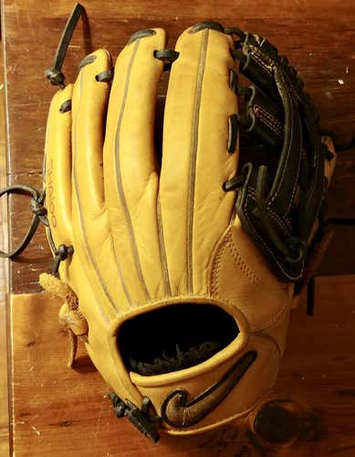 Nike Shaido Edge Youth Baseball Glove. 11.5 inch