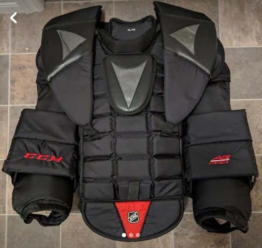 CCM Pro Return chesty