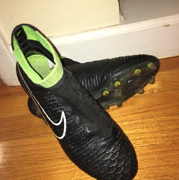 Nike Magista Obra 1st Generation Size 8.5