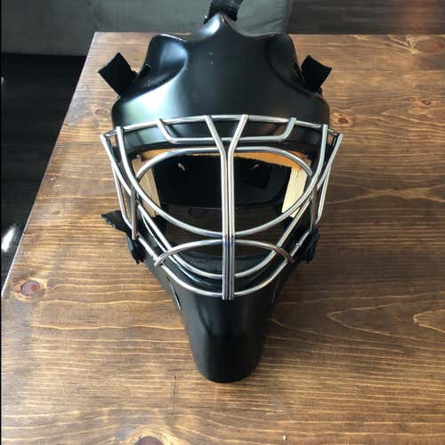 Hackva 2608 Medium Goalie Mask