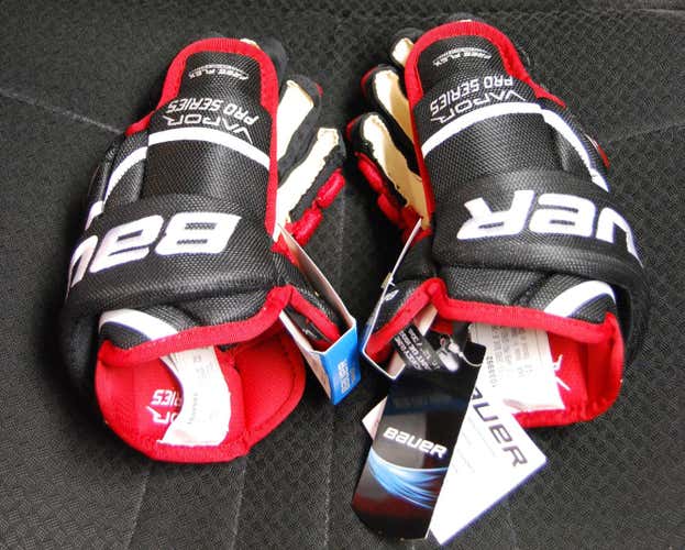 New Bauer Gloves Junior Vapor Pro Series 12" Brand New with Tags