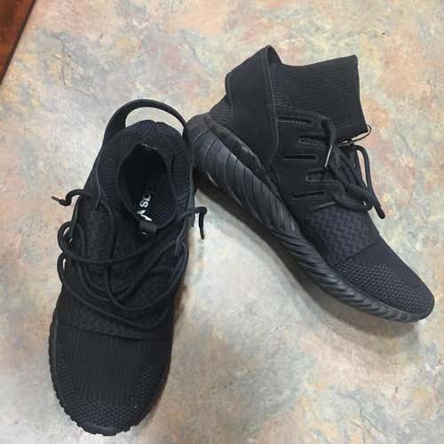 **mint condition** Adidas Tubular