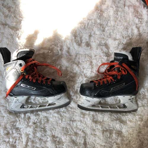 Used Size 2.0 Bauer Supreme 170 Skates