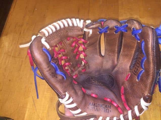 Custom USA Strung Louisville Slugger ICON 11.5 Baseball Glove