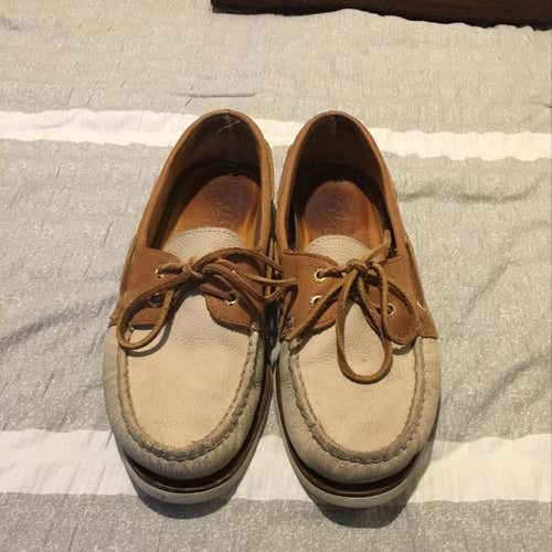Sperry Gold Cup Ivory/Tan Size 10.5
