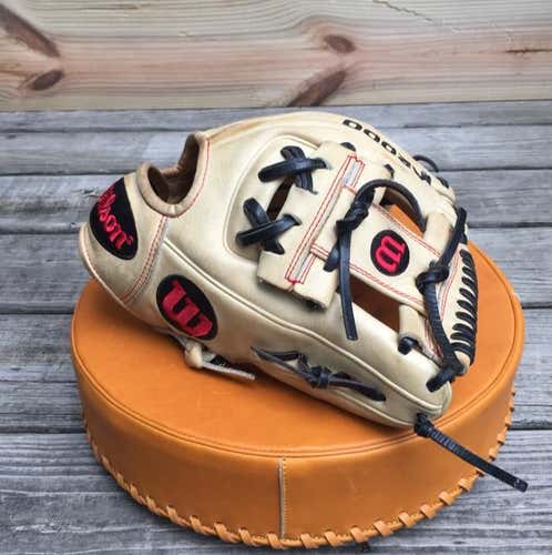 Wilson A2000 1786. 11 1/2.