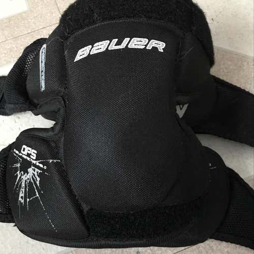 Bauer Reactor Knee Guard - Youth