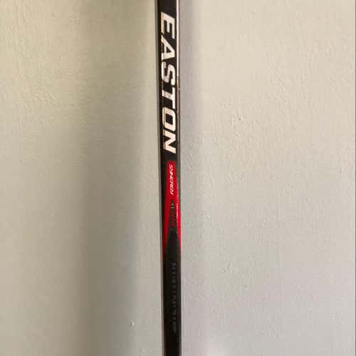 Easton Synergy HTX  Pattern E4 75flex . Used For A Few Shots In Warmups. I Can’t Use The Pattern