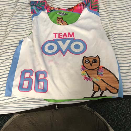 Team OVO reversible pinnie